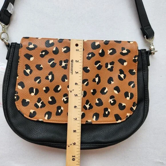 NEW Thirty One Leopard Print Black Faux Leather Shoulder Bag Purse Classy Glam - Picture 11 of 12